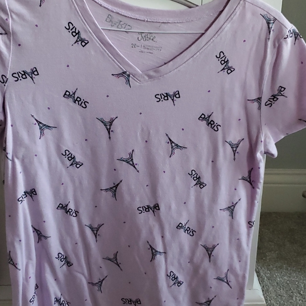 Paris Kids shirt 💜